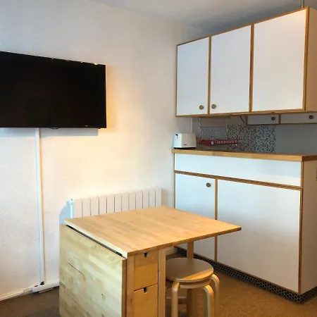 Διαμέρισμα Appartement 1 Chambre En Rdc, Menage Et Linge Compris Avec Acces Piste *